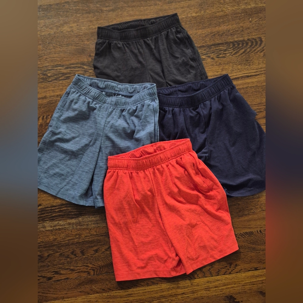 Boys Old Navy Breathe On Shorts Size 8 Medium